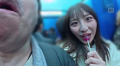 sone-721おじさんお泊りデート濃密性交 たくさん笑って、たくさんベロチュウして、たくさんねっちょり絡み合う最高の性交 新木希空